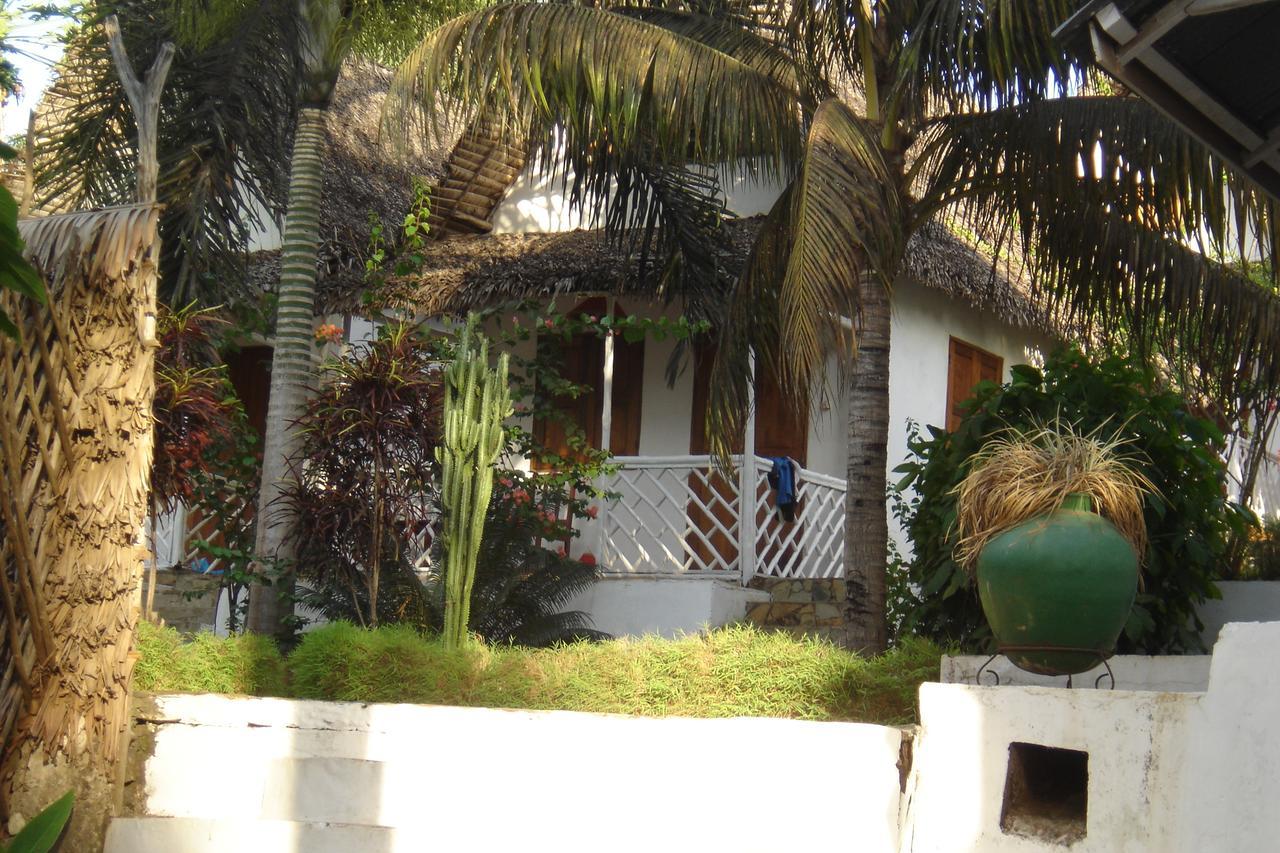 Hotel La Caravelle Ambatoloaka (Nosy Be) Exterior foto